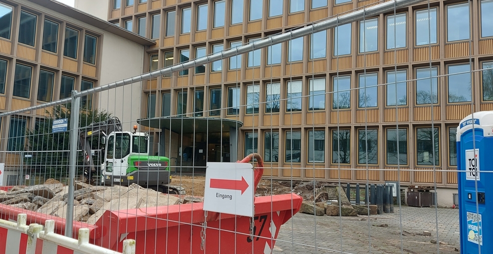 Bauarbeiten auf dem Vorplatz des FGZ Osnabrück
